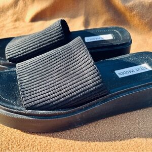 Steve Madden Women’s Black Platform Sandals Size 9.5 EUC